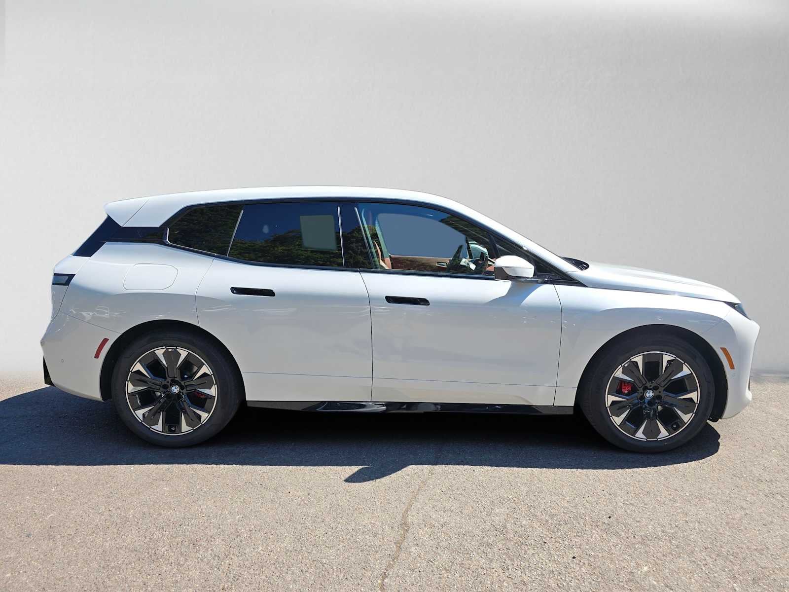 2026 BMW iX xDrive60