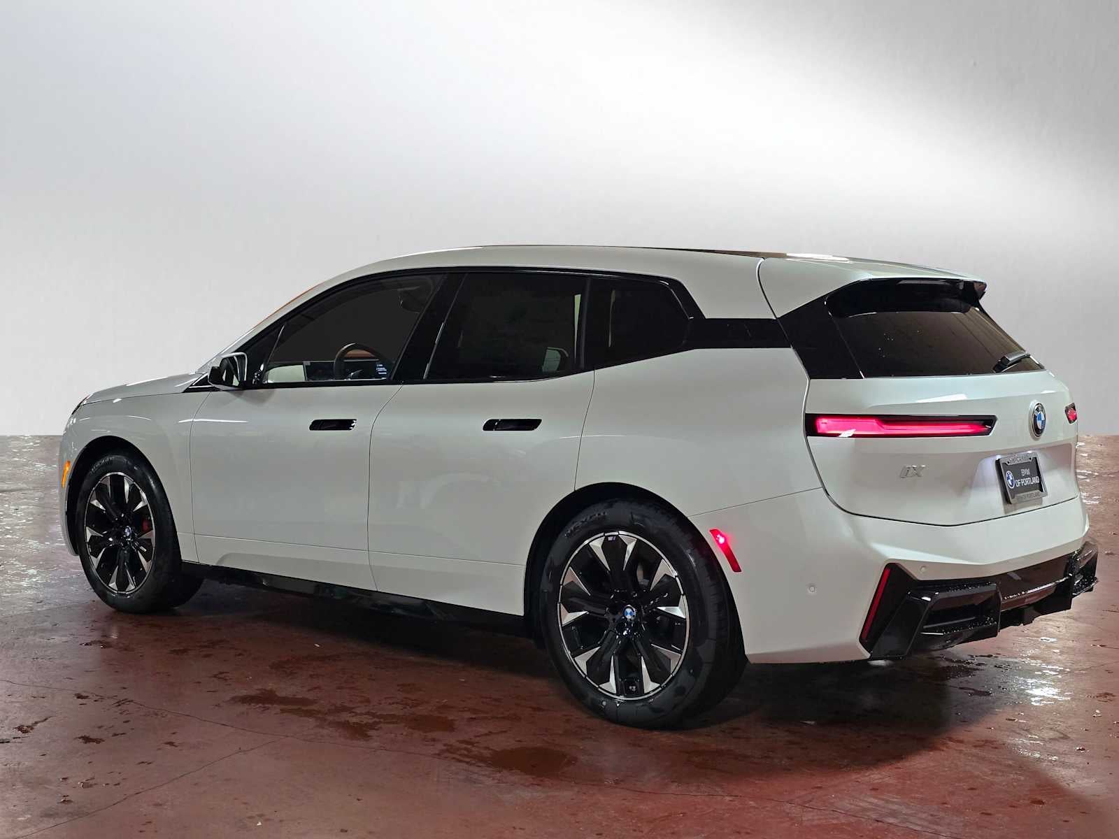 2026 BMW iX xDrive60