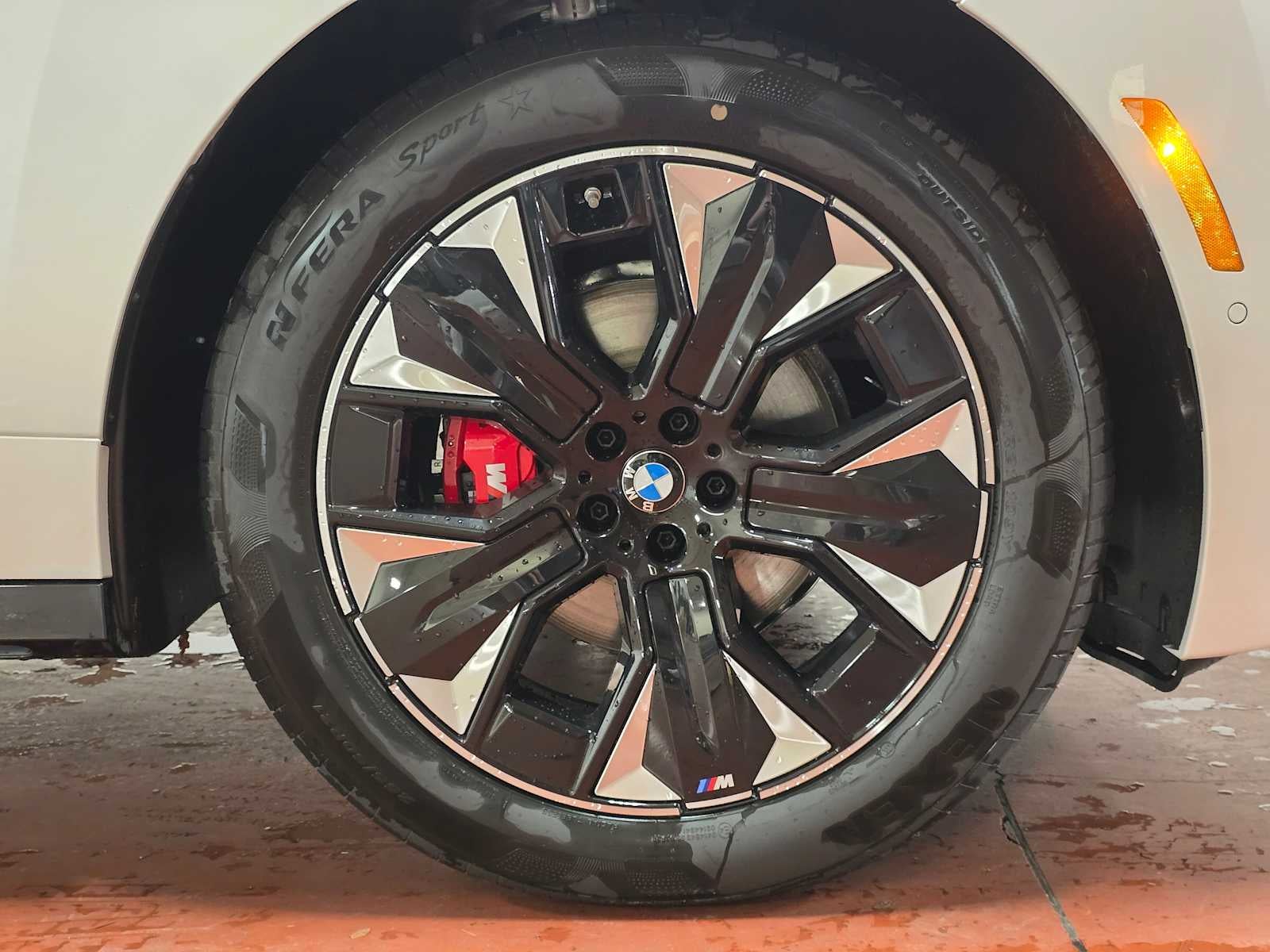 2026 BMW iX xDrive60