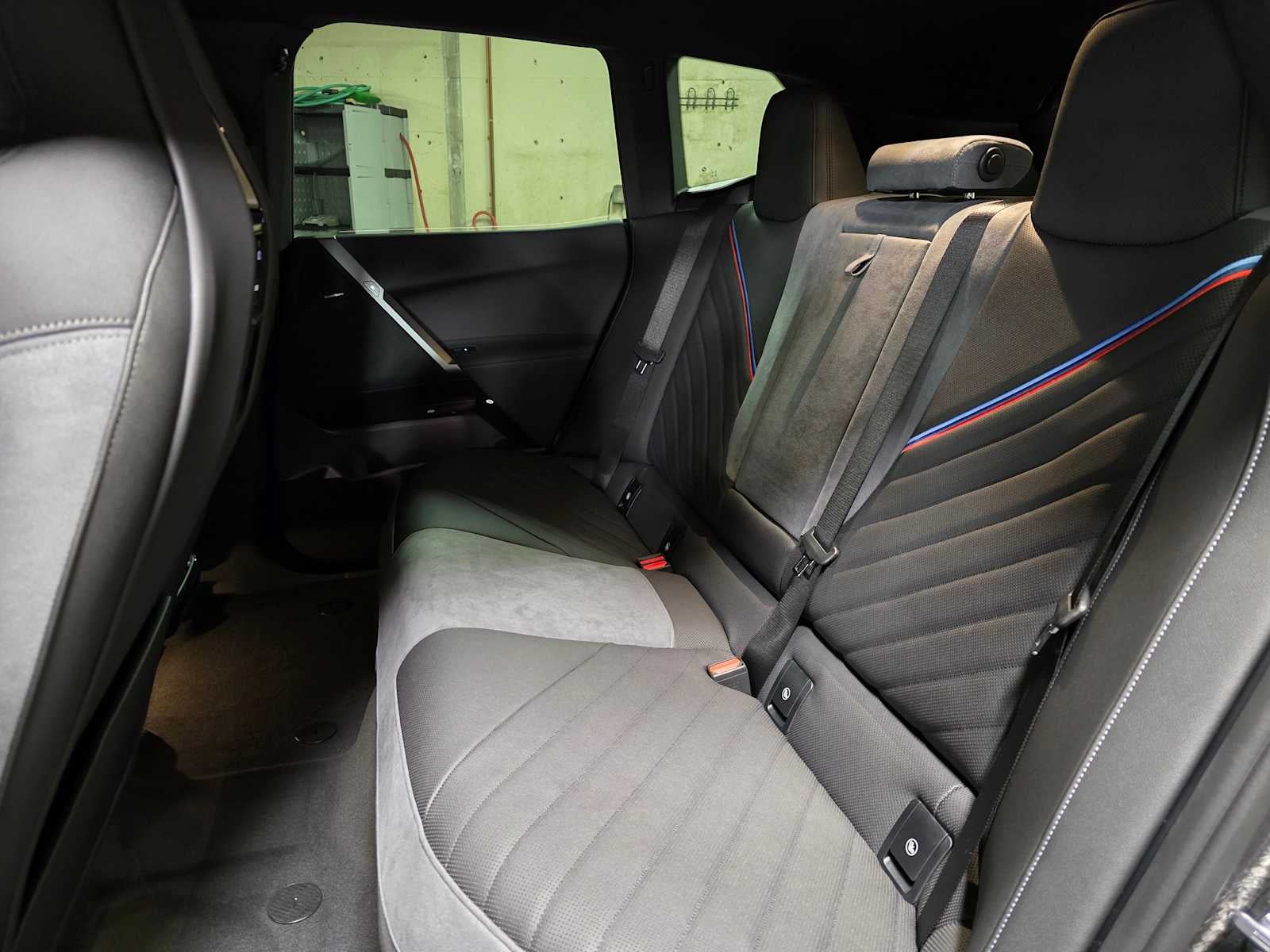 2026 BMW iX xDrive60