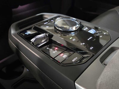 2026 BMW iX xDrive60