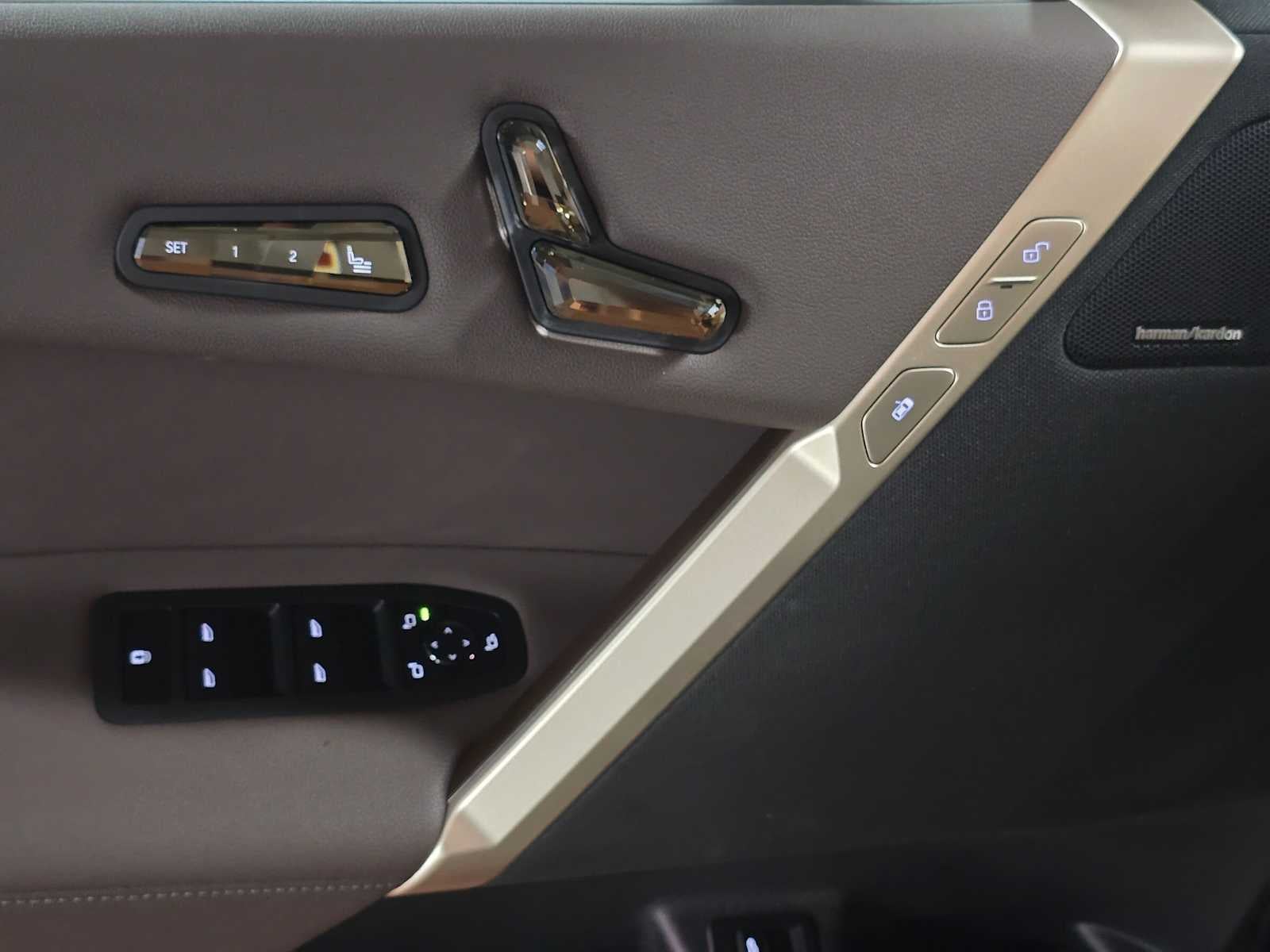 2026 BMW iX xDrive60