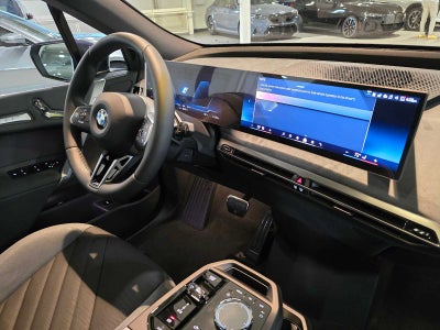 2026 BMW iX xDrive60