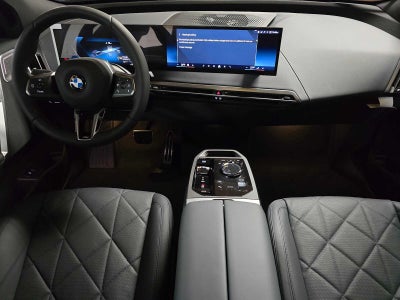 2026 BMW iX xDrive60
