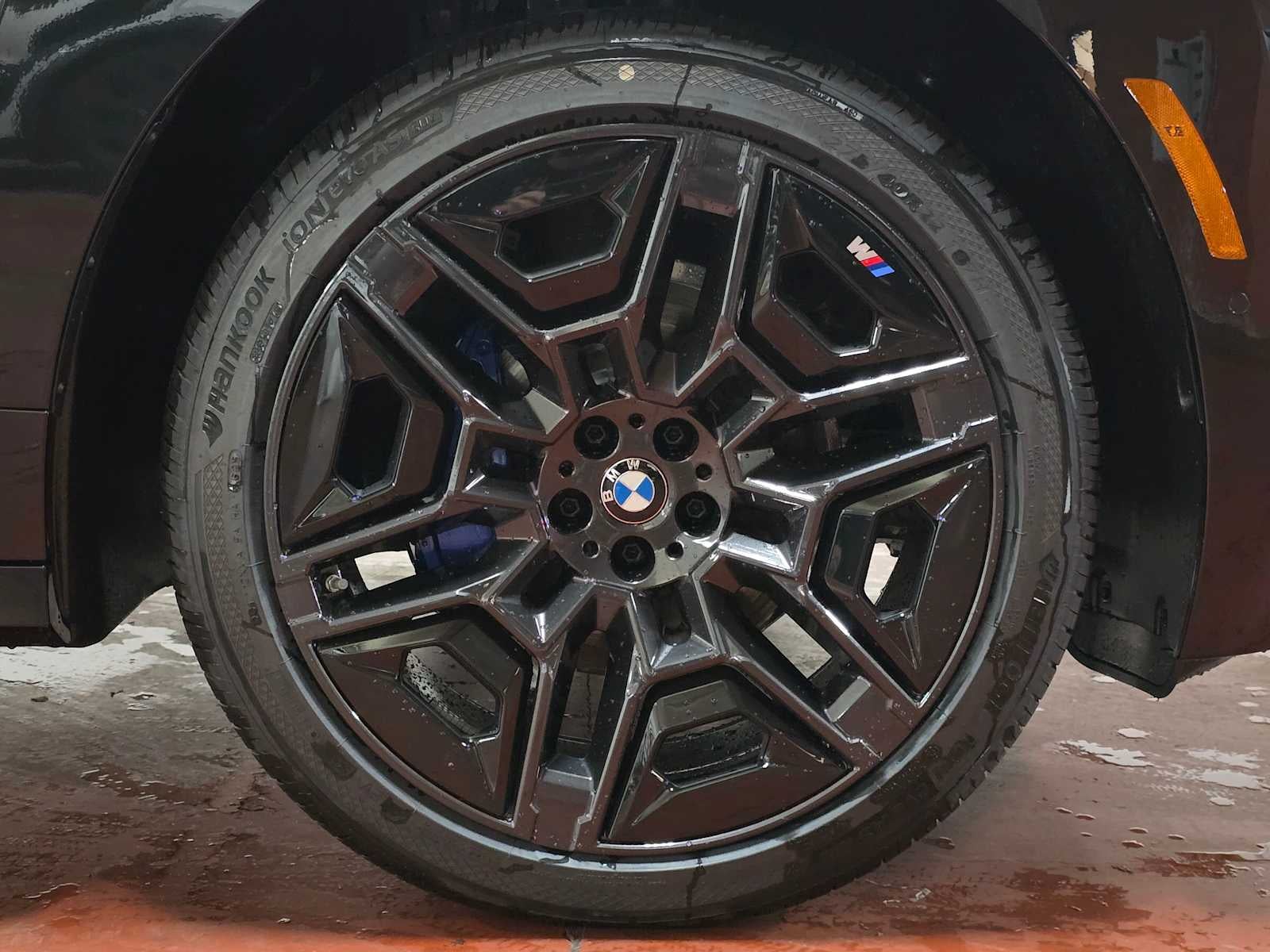 2026 BMW iX xDrive60