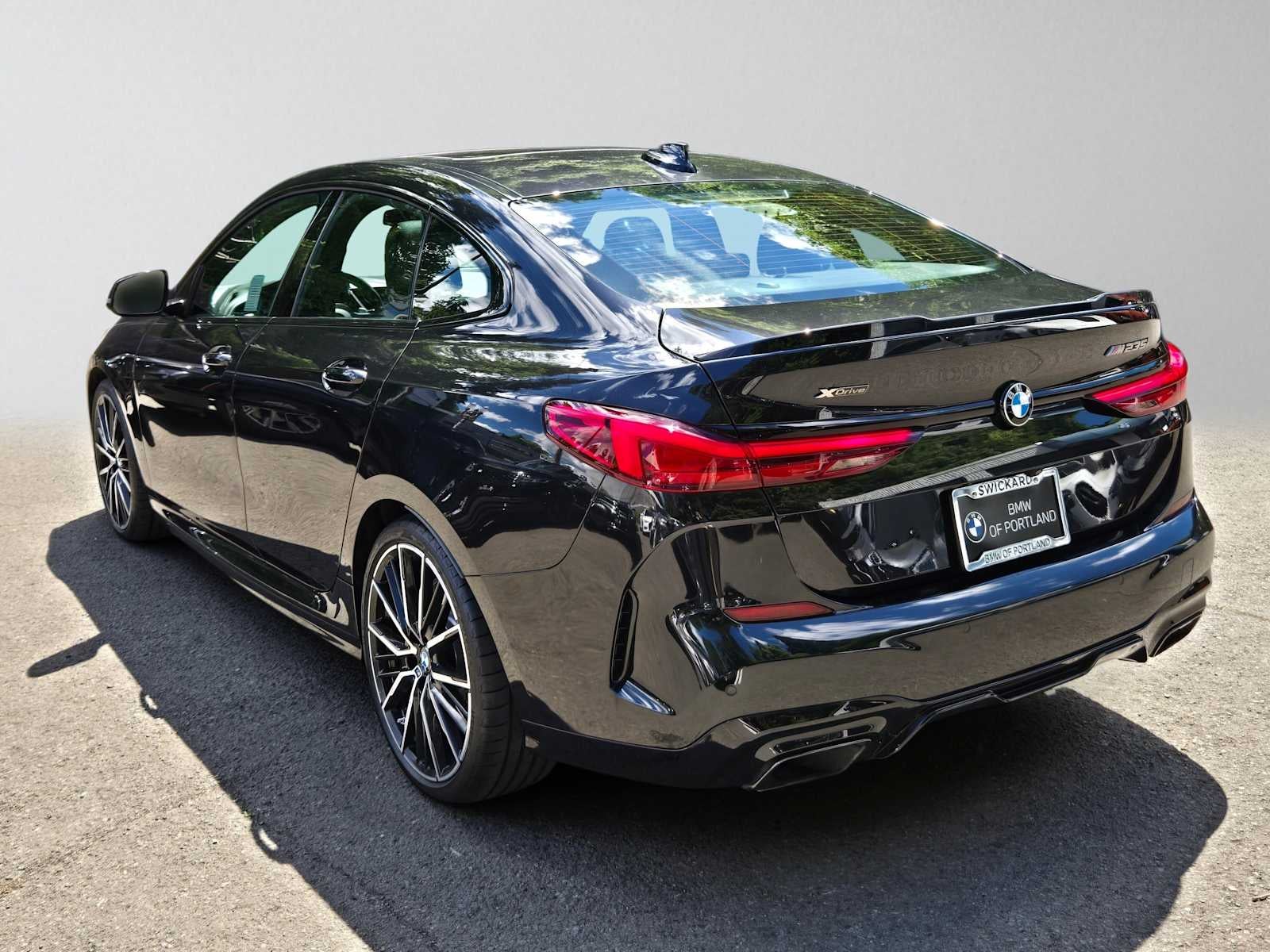 2024 BMW 2 Series M235i xDrive
