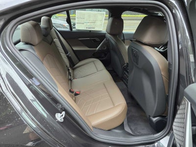 2026 BMW 550e xDrive 550e xDrive