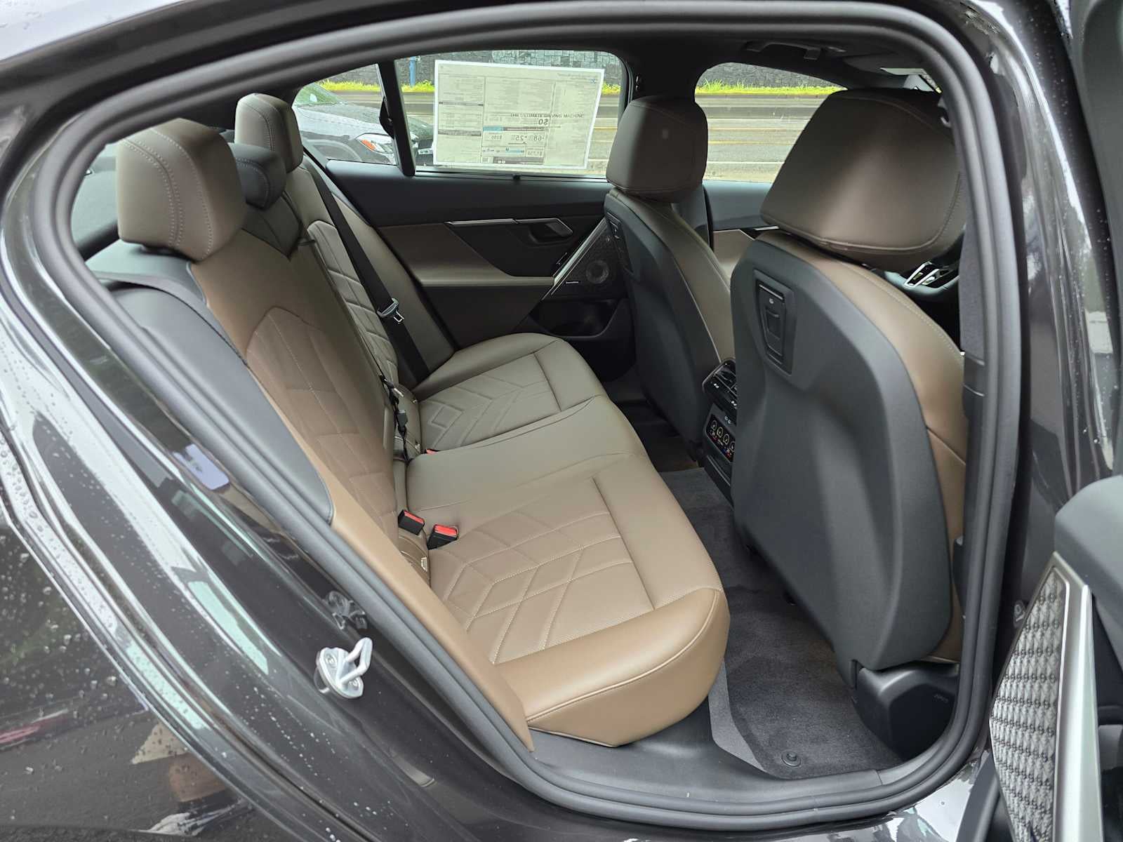 2026 BMW 550e xDrive 550e xDrive