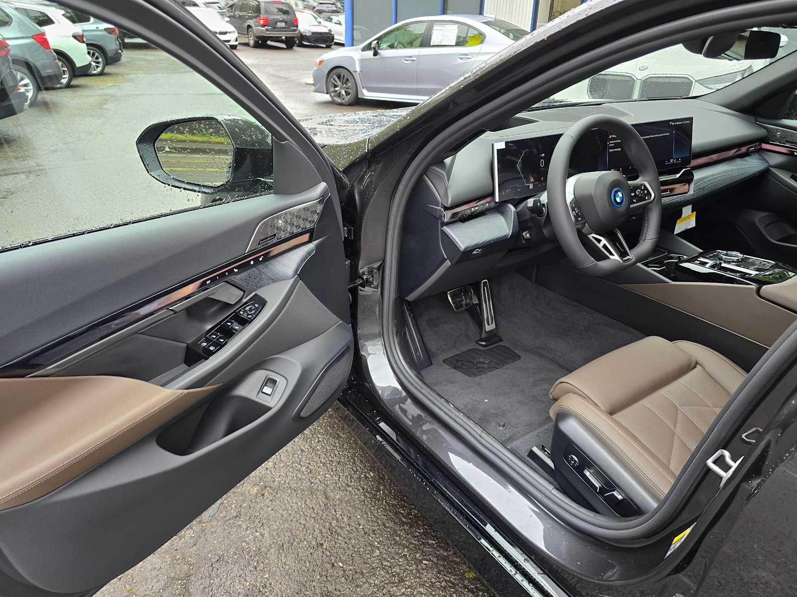 2026 BMW 550e xDrive 550e xDrive