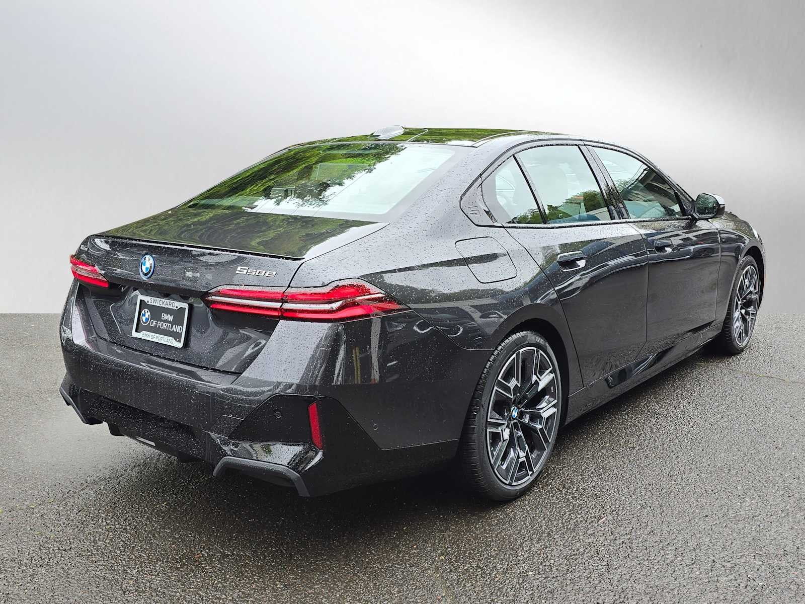 2026 BMW 550e xDrive 550e xDrive