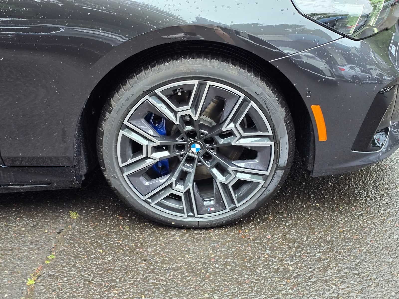 2026 BMW 550e xDrive 550e xDrive