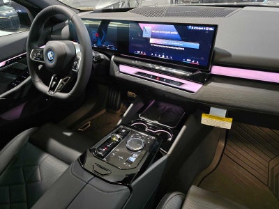 2026 BMW 550e xDrive 550e xDrive