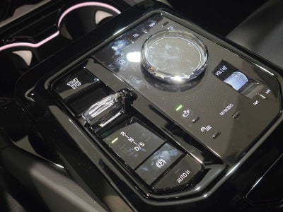 2026 BMW 550e xDrive 550e xDrive