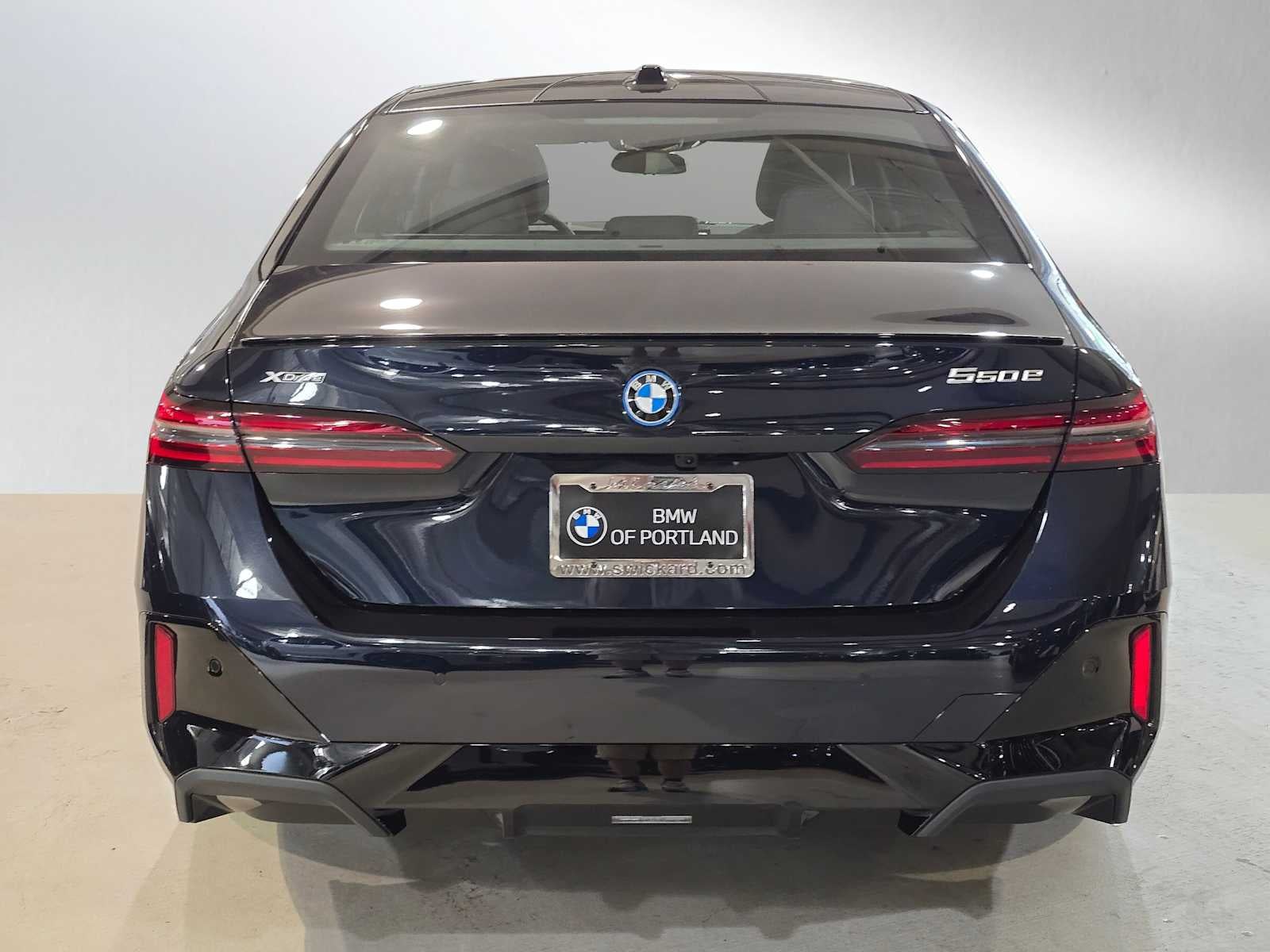 2026 BMW 550e xDrive 550e xDrive