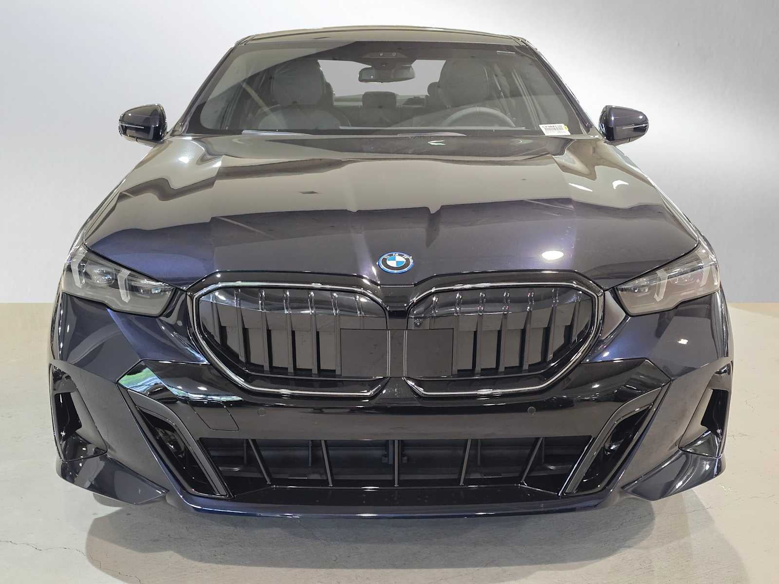 2026 BMW 550e xDrive 550e xDrive