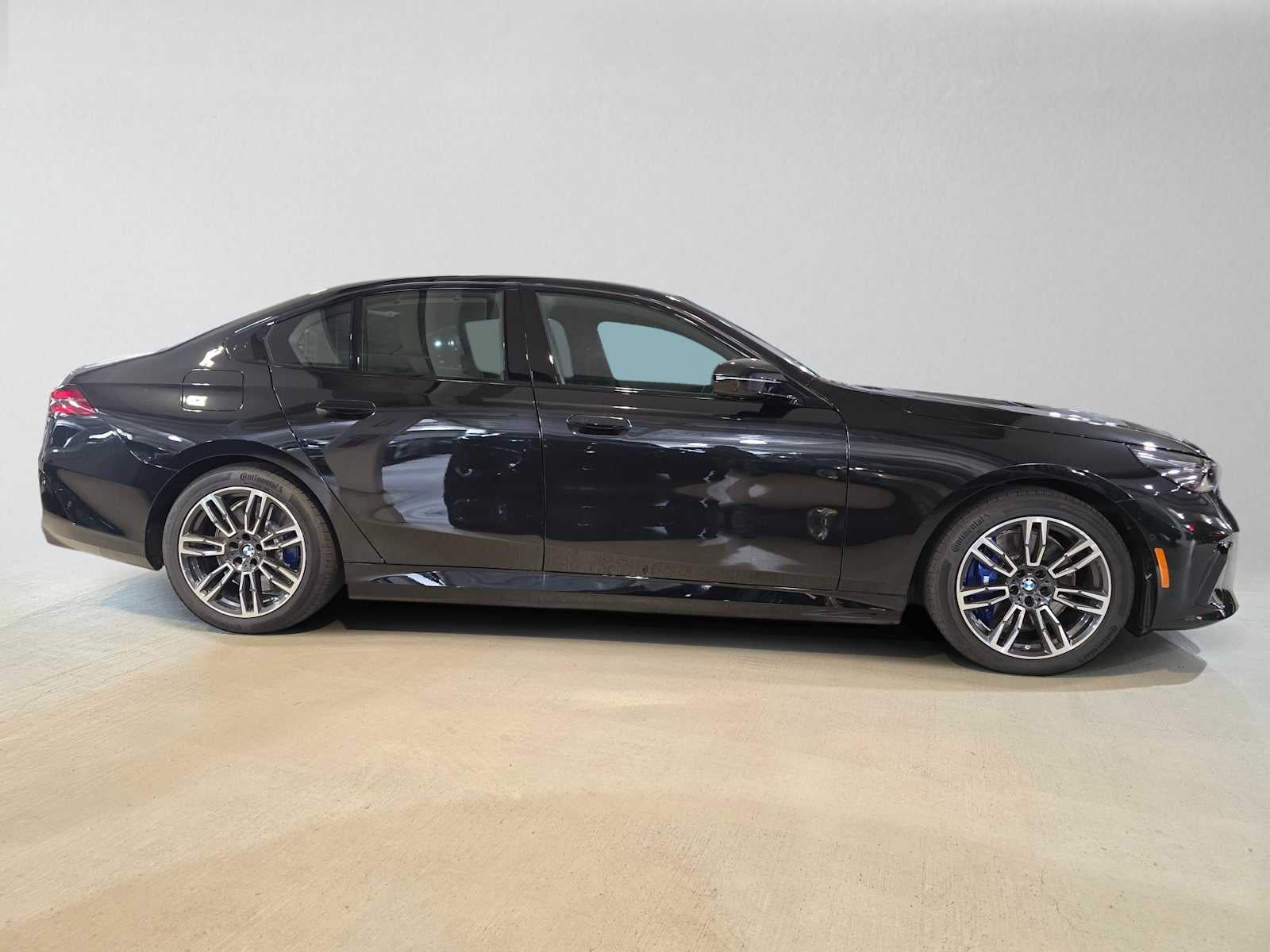 2027 BMW 5 Series 550e xDrive