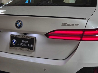 2027 BMW 550e xDrive 550e xDrive