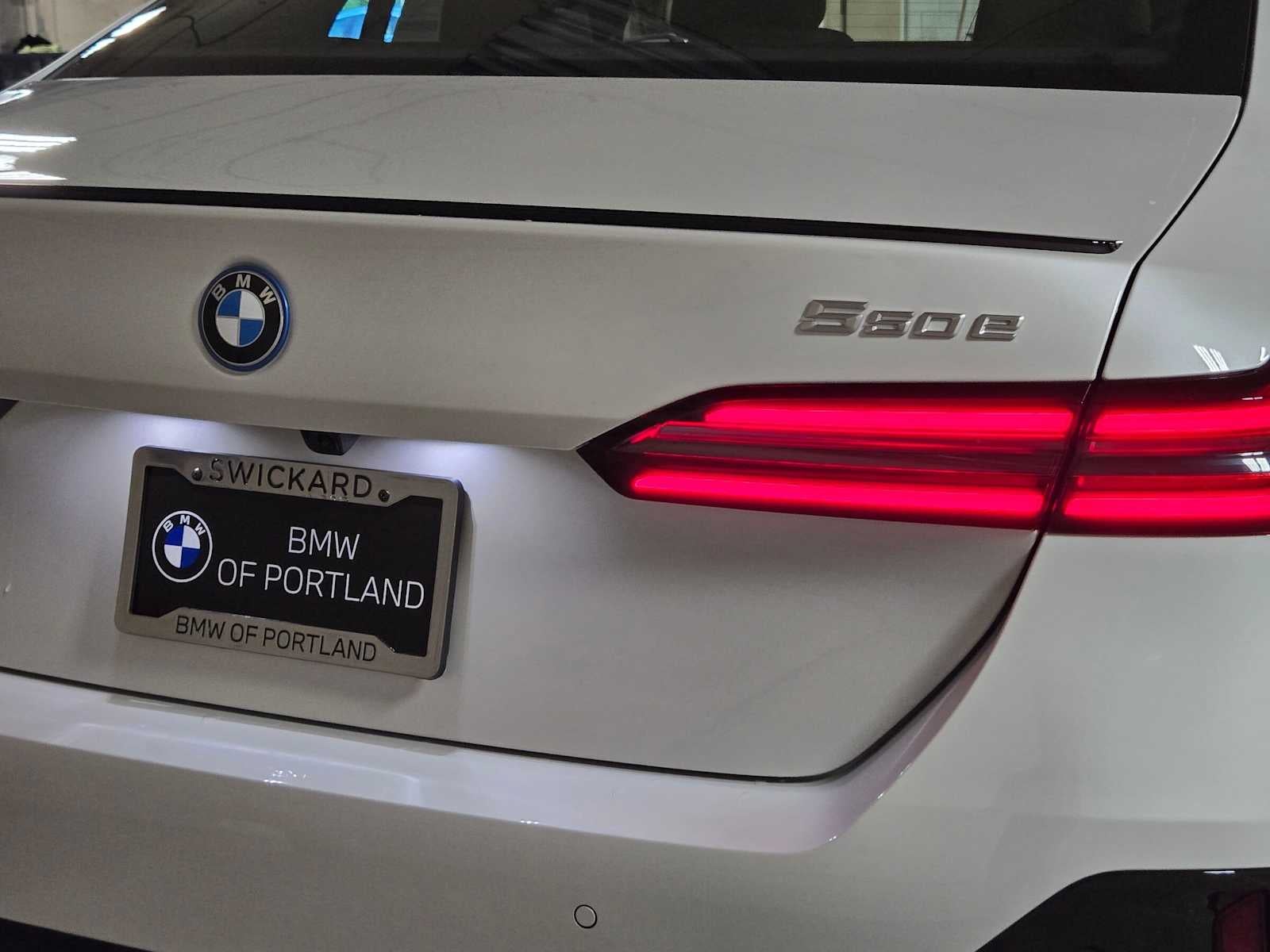 2027 BMW 550e xDrive 550e xDrive
