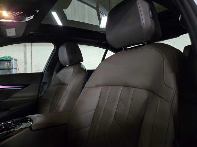 2027 BMW 550e xDrive 550e xDrive