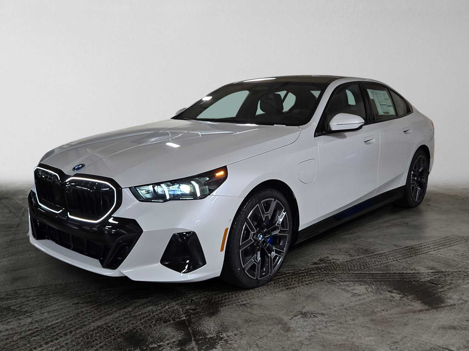 2027 BMW 550e xDrive 550e xDrive