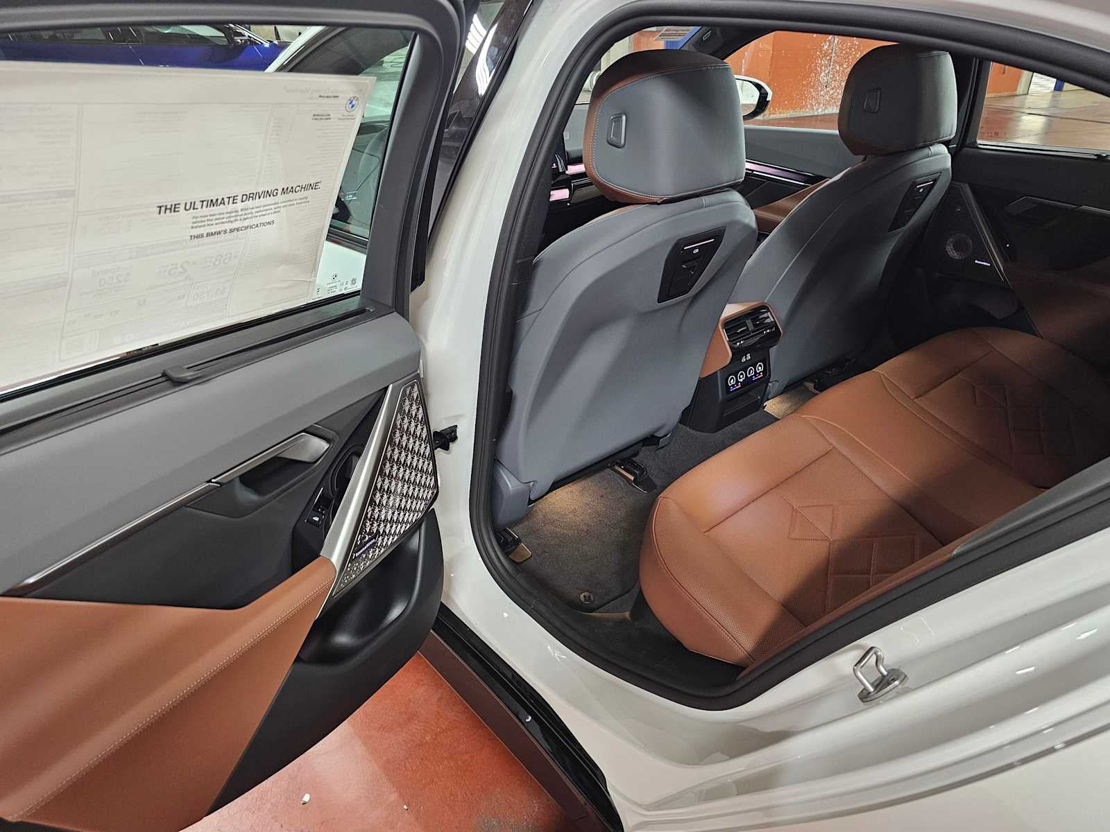 2026 BMW 5 Series 550e xDrive