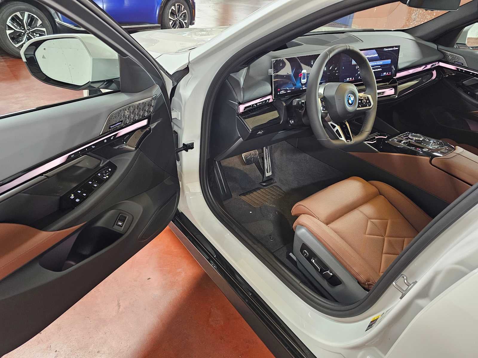 2026 BMW 5 Series 550e xDrive