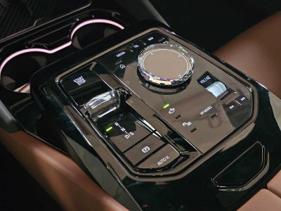 2026 BMW 5 Series 550e xDrive