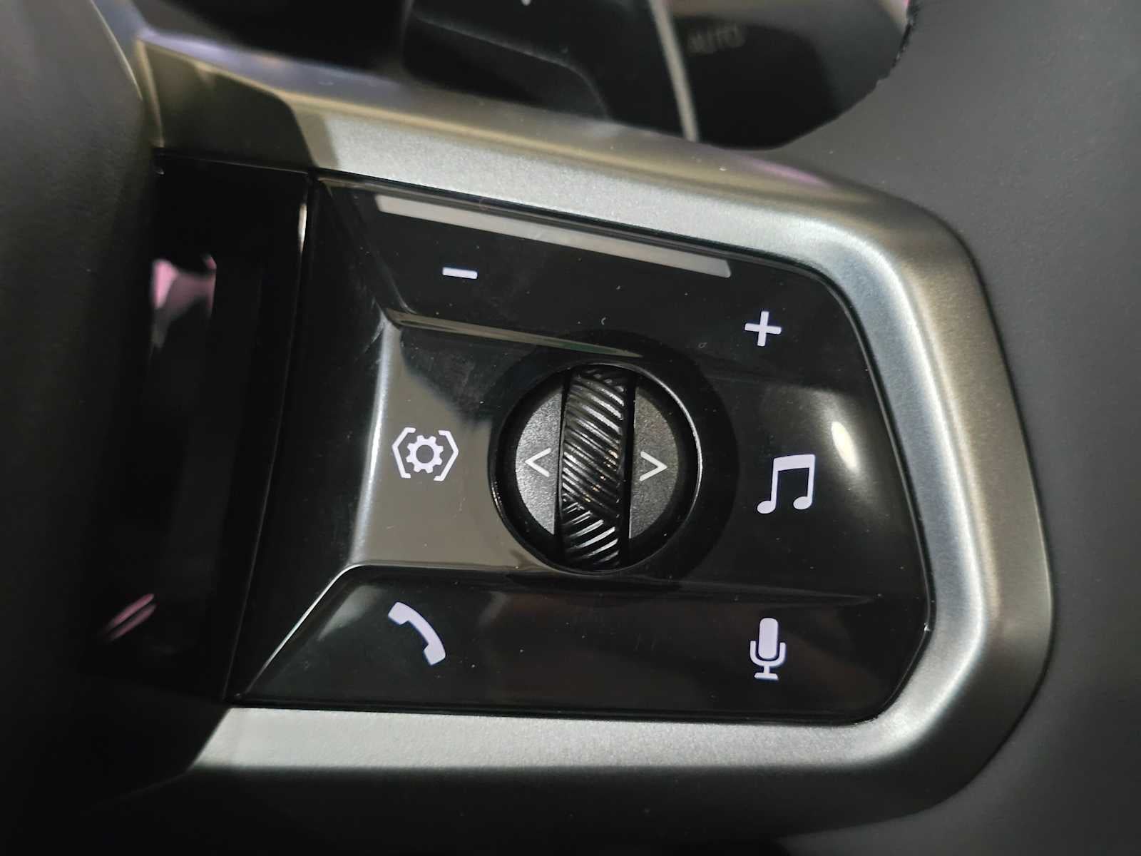 2026 BMW 550e xDrive 550e xDrive