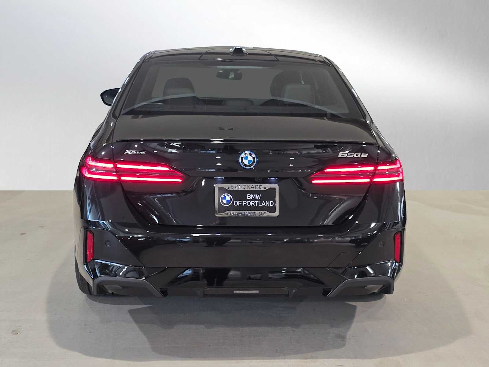 2026 BMW 550e xDrive 550e xDrive
