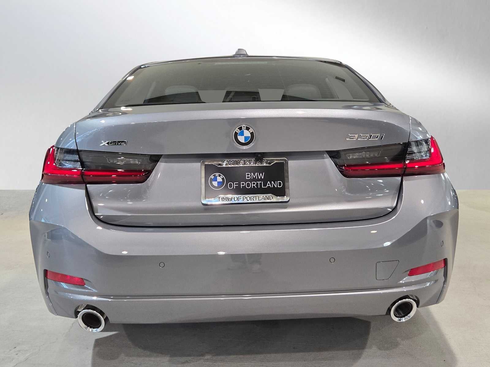 2026 BMW 330i xDrive 330i xDrive