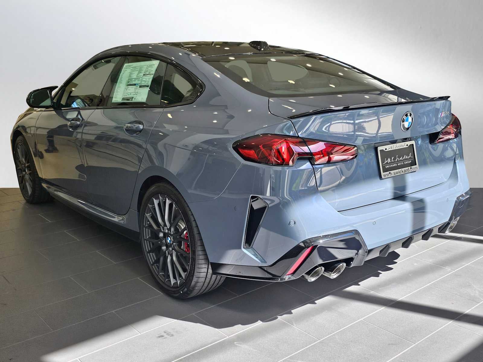 2025 BMW M235 xDrive M235 xDrive