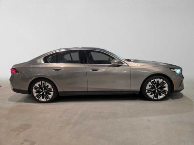 2025 BMW 530i xDrive 530i xDrive