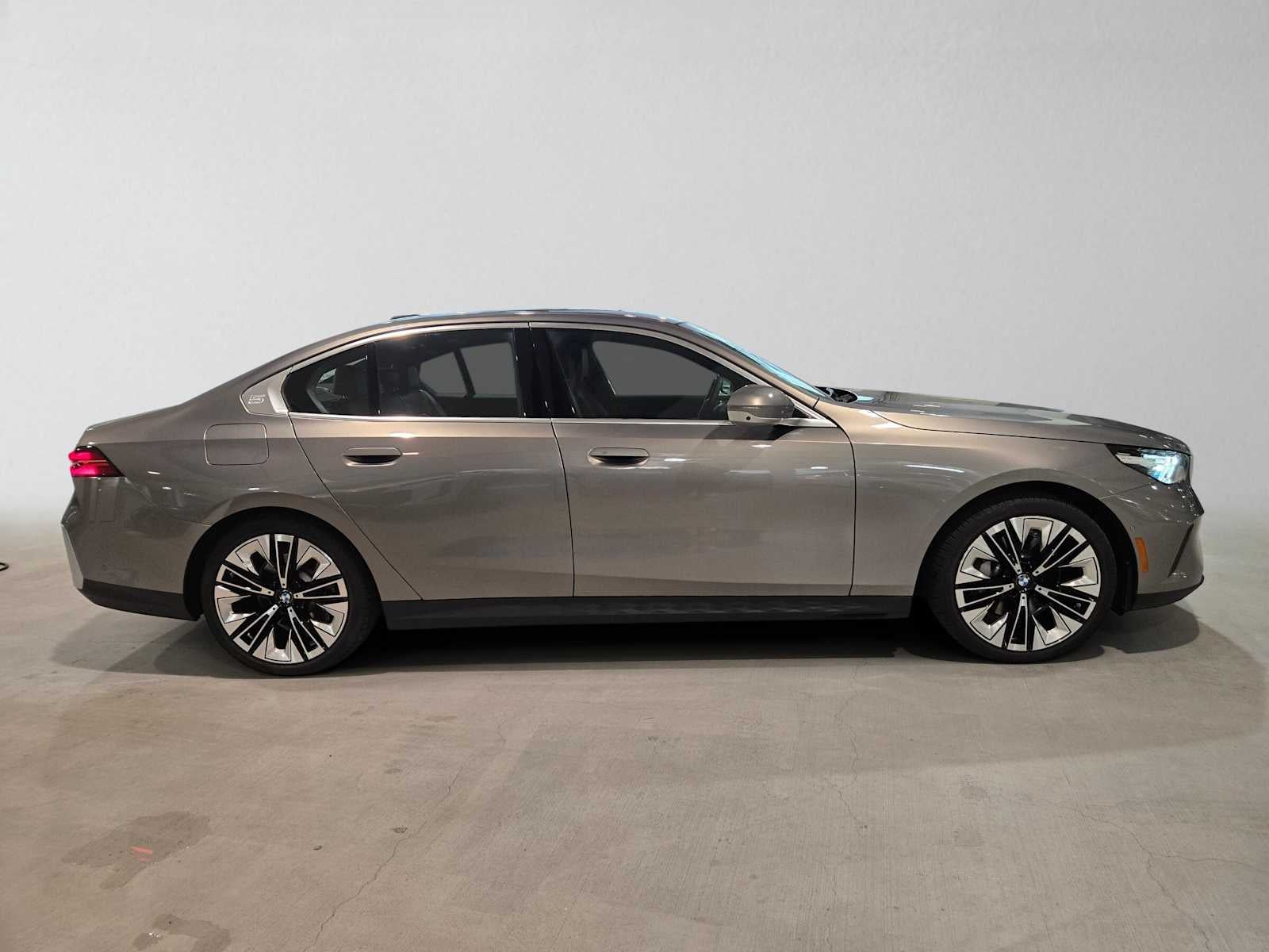 2025 BMW 530i xDrive 530i xDrive