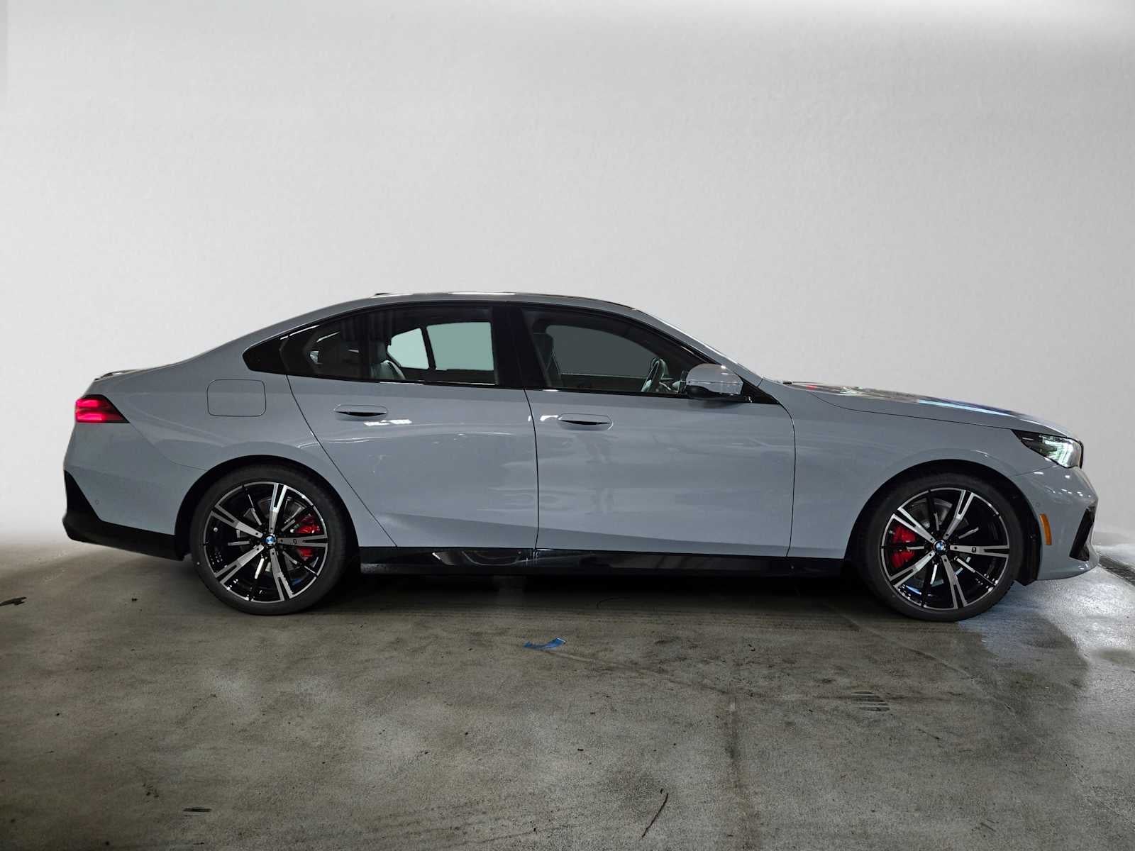 2027 BMW 5 Series 530i xDrive