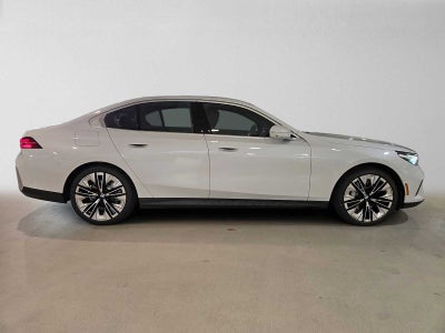 2027 BMW 5 Series 530i xDrive