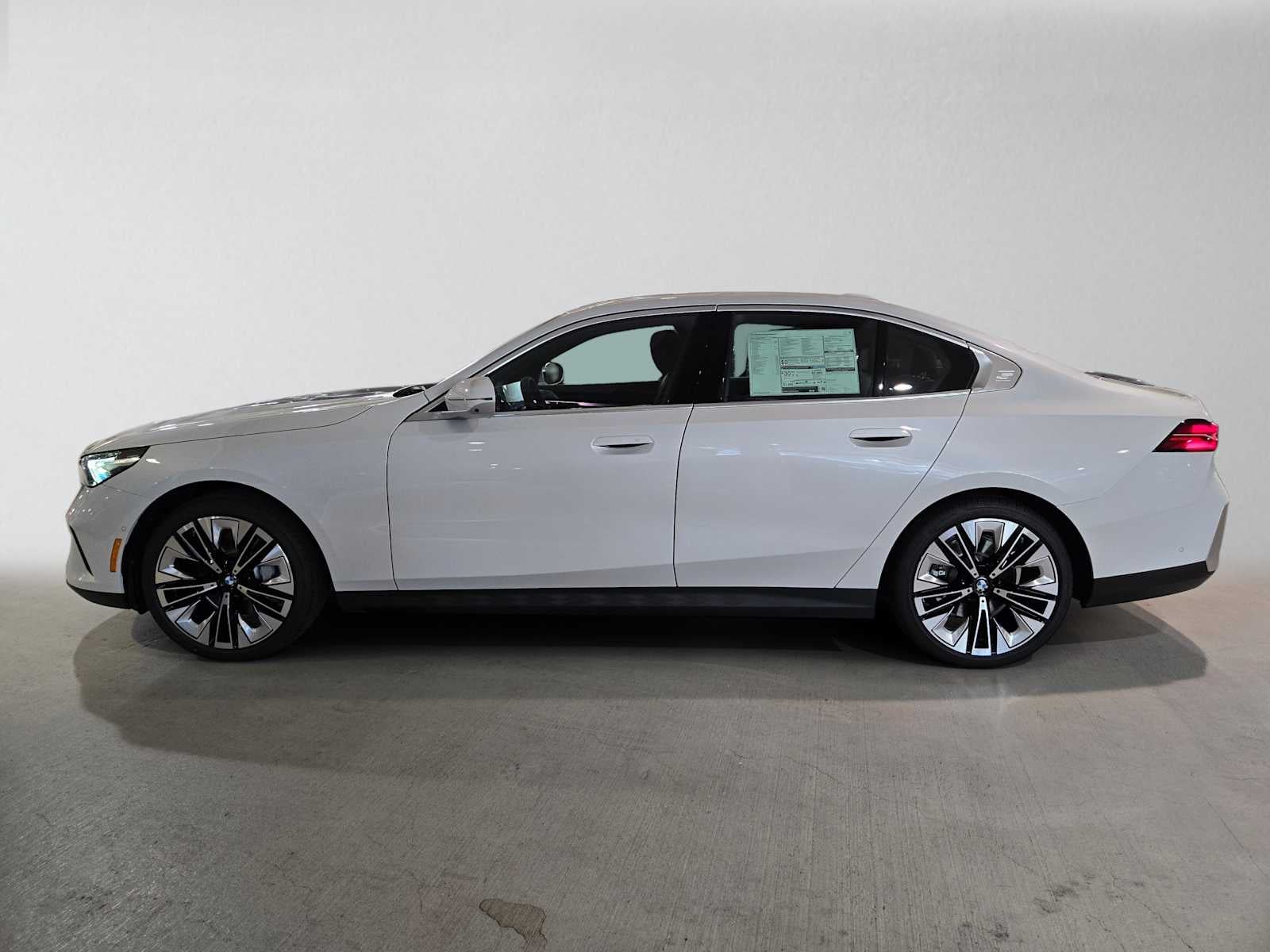 2027 BMW 5 Series 530i xDrive