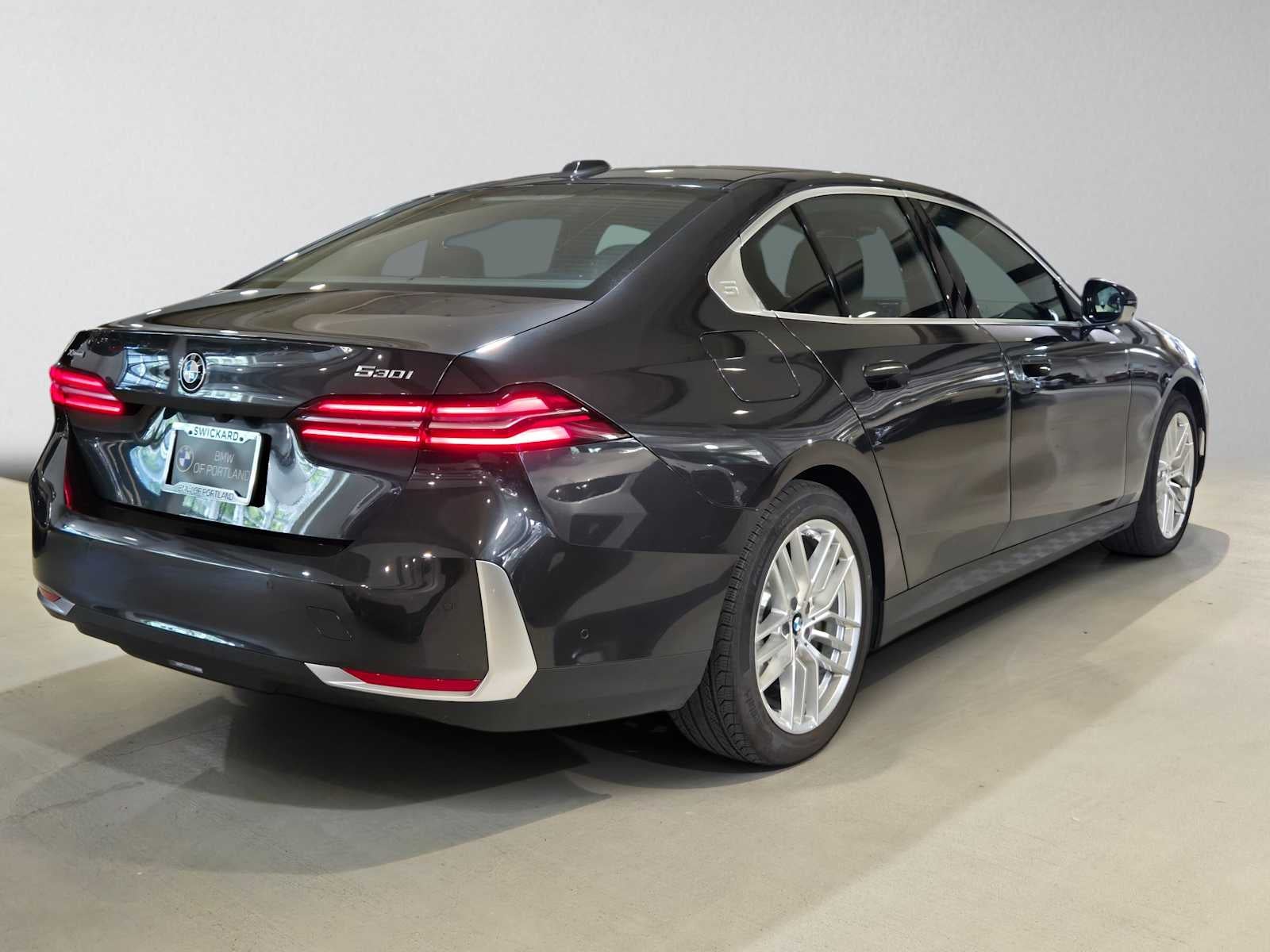 2025 BMW 5 Series 530i xDrive