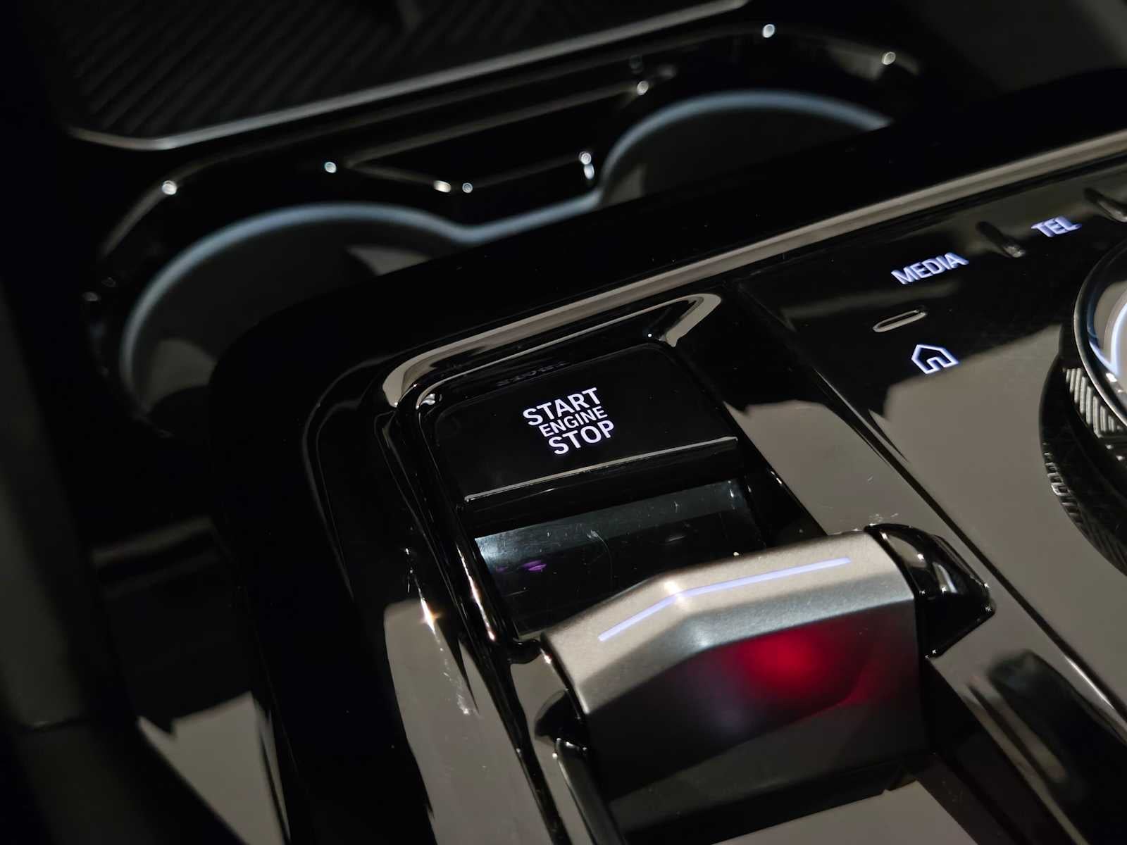 2025 BMW 5 Series 530i xDrive