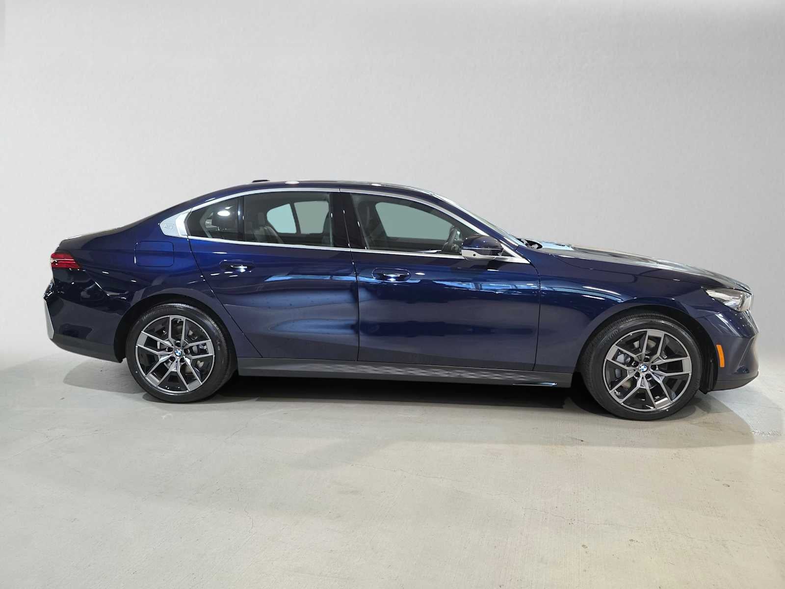 2027 BMW 5 Series 530i xDrive