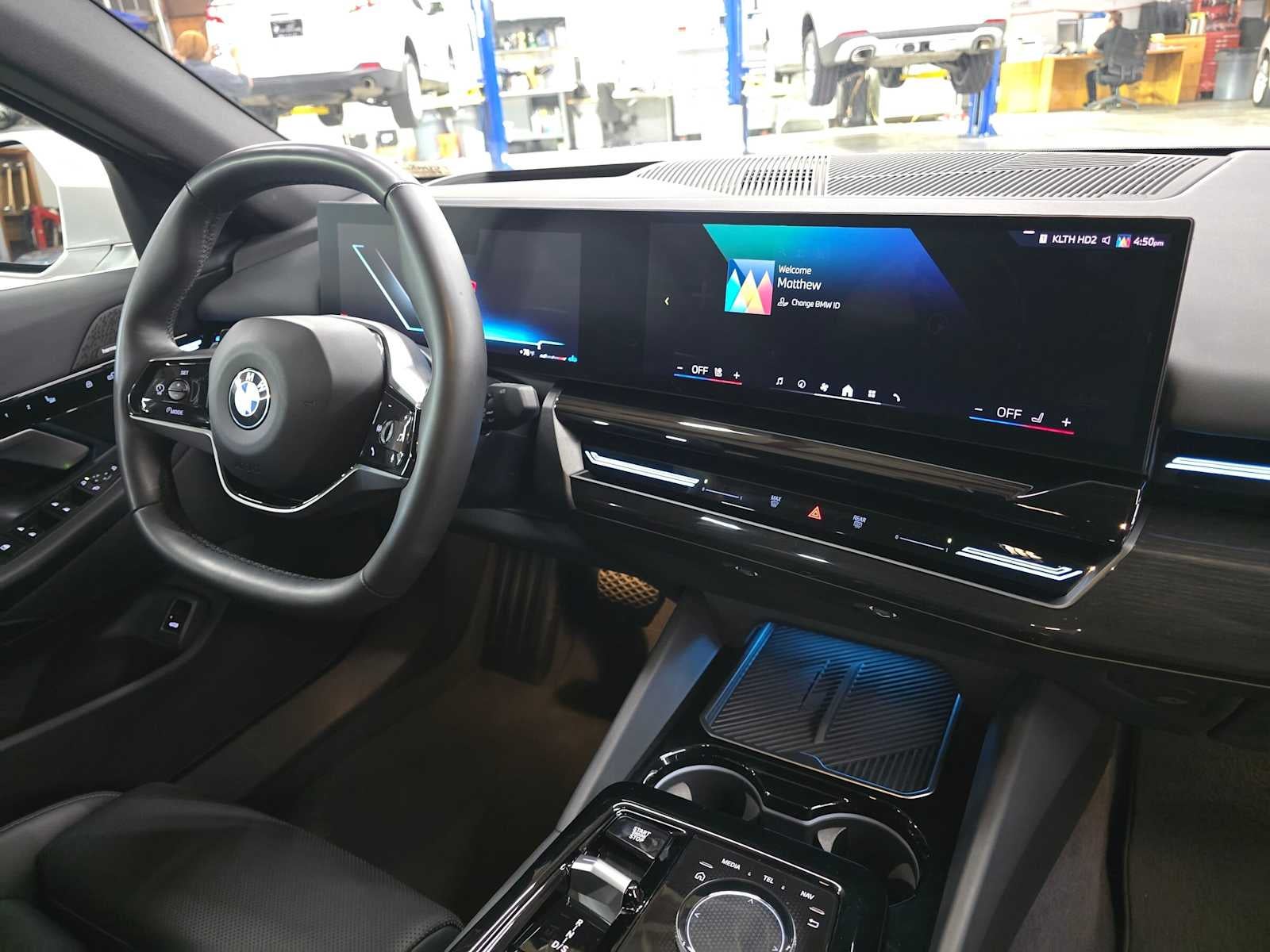 2025 BMW 5 Series 530i xDrive