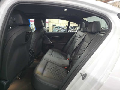 2025 BMW 5 Series 530i xDrive