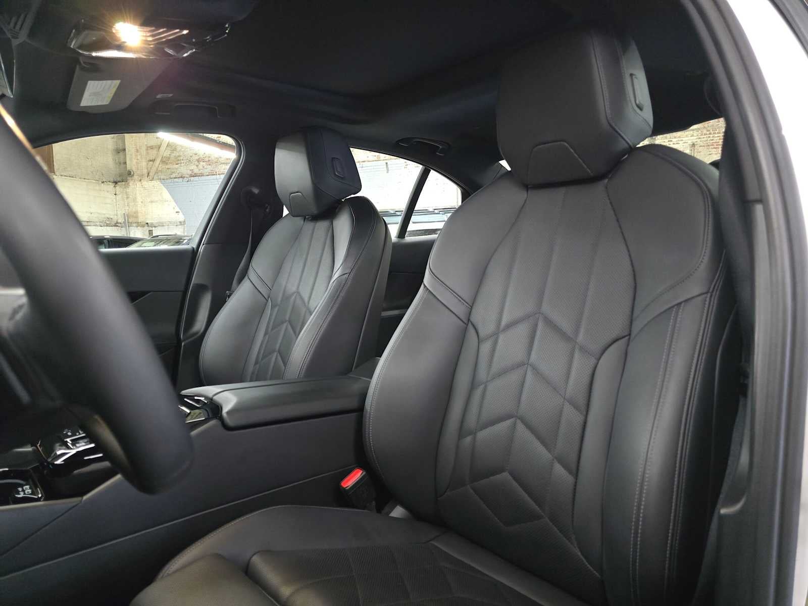 2025 BMW 5 Series 530i xDrive