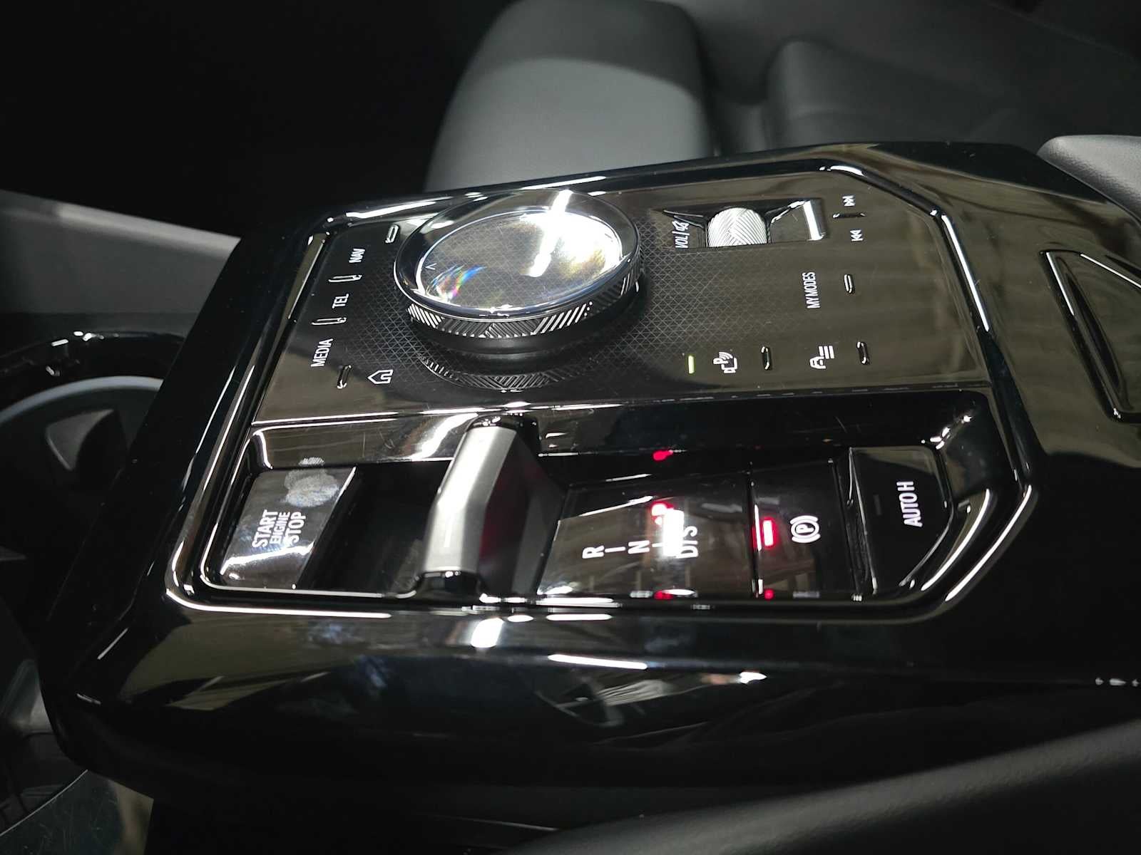 2025 BMW 5 Series 530i xDrive