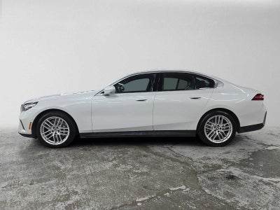 2025 BMW 5 Series 530i xDrive