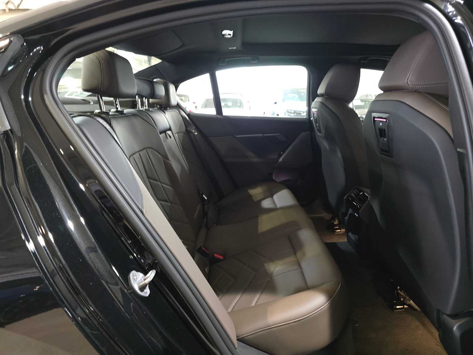 2026 BMW 5 Series 540i xDrive