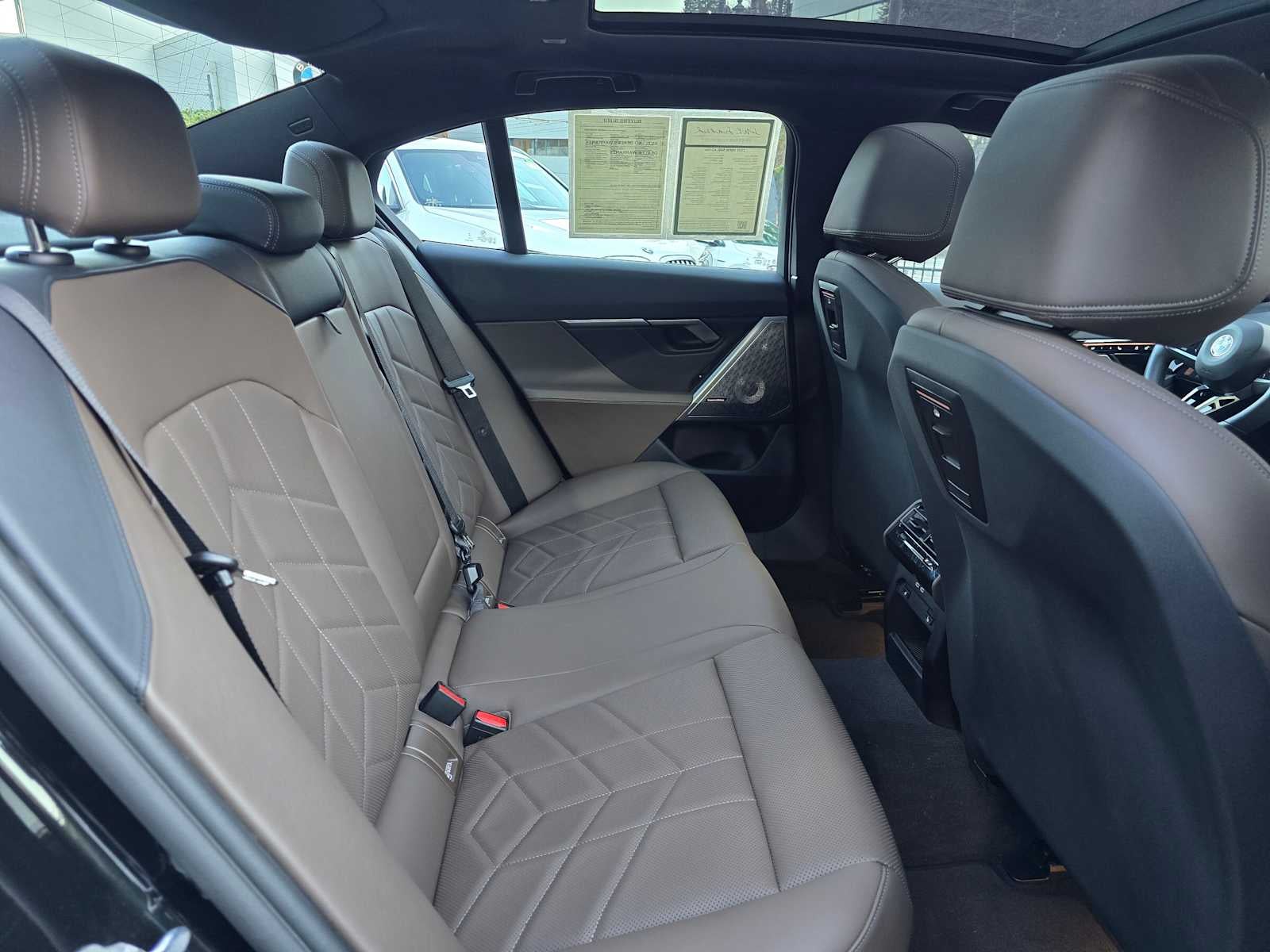 2025 BMW 5 Series 540i xDrive