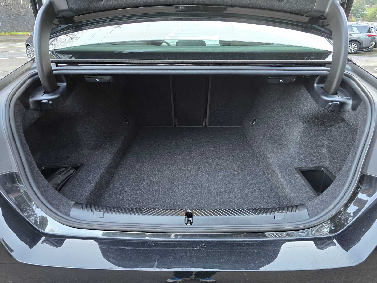 2025 BMW 5 Series 540i xDrive