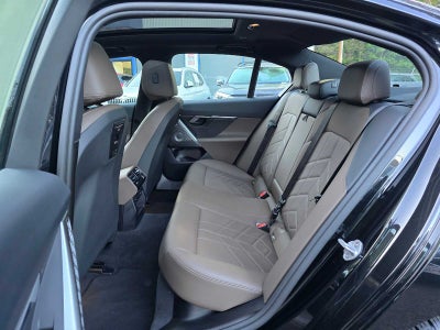 2025 BMW 5 Series 540i xDrive