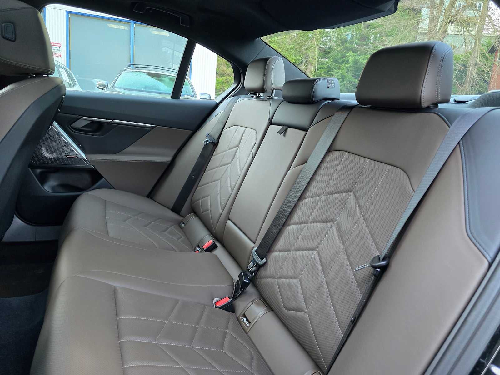 2025 BMW 5 Series 540i xDrive