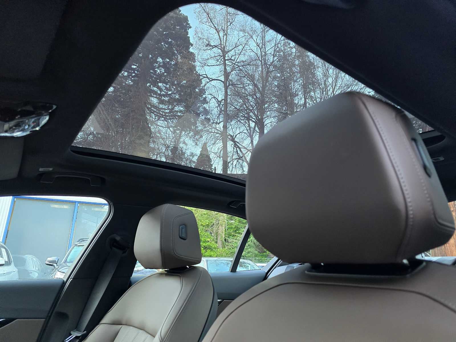 2025 BMW 5 Series 540i xDrive